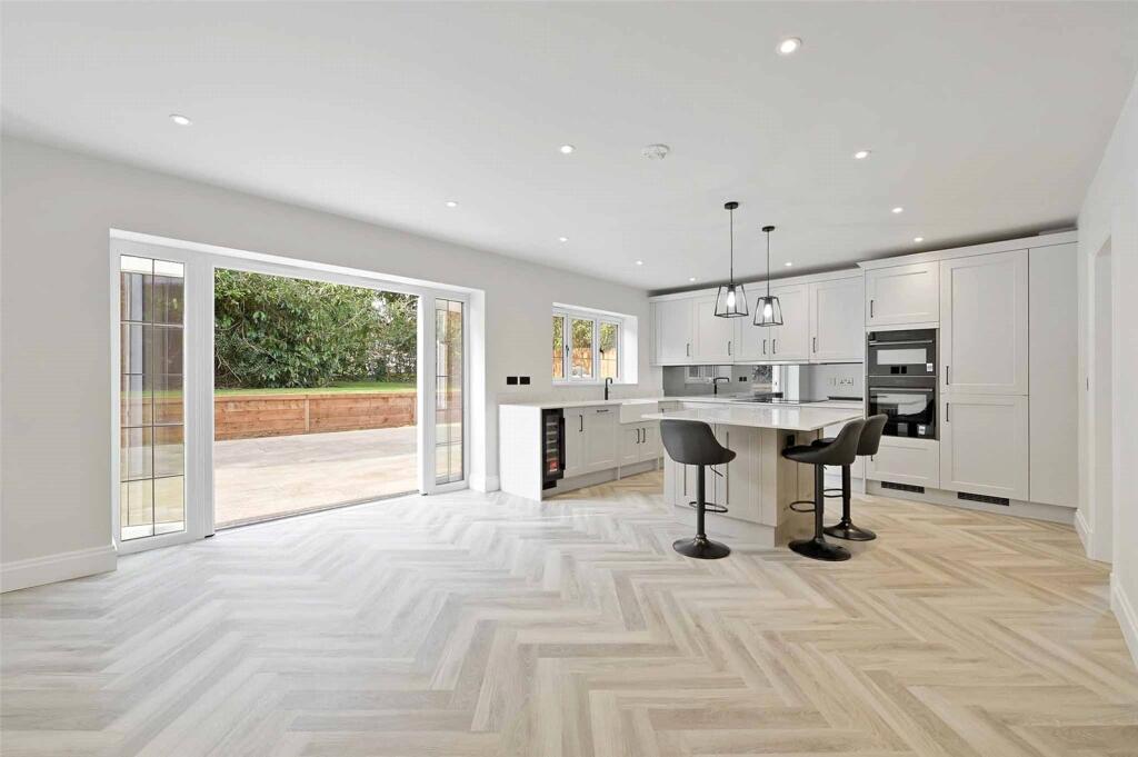 Lime Walk, Maidenhead, Berkshire, SL6 photo 2