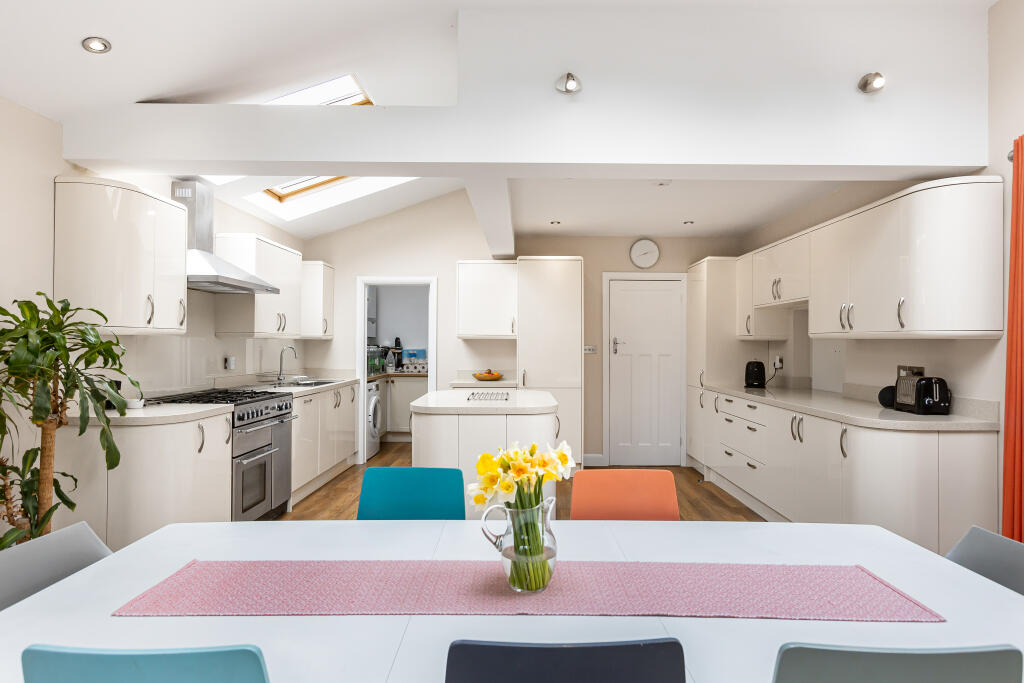 Additional image 8 of Highfield Avenue, Harpenden, AL5