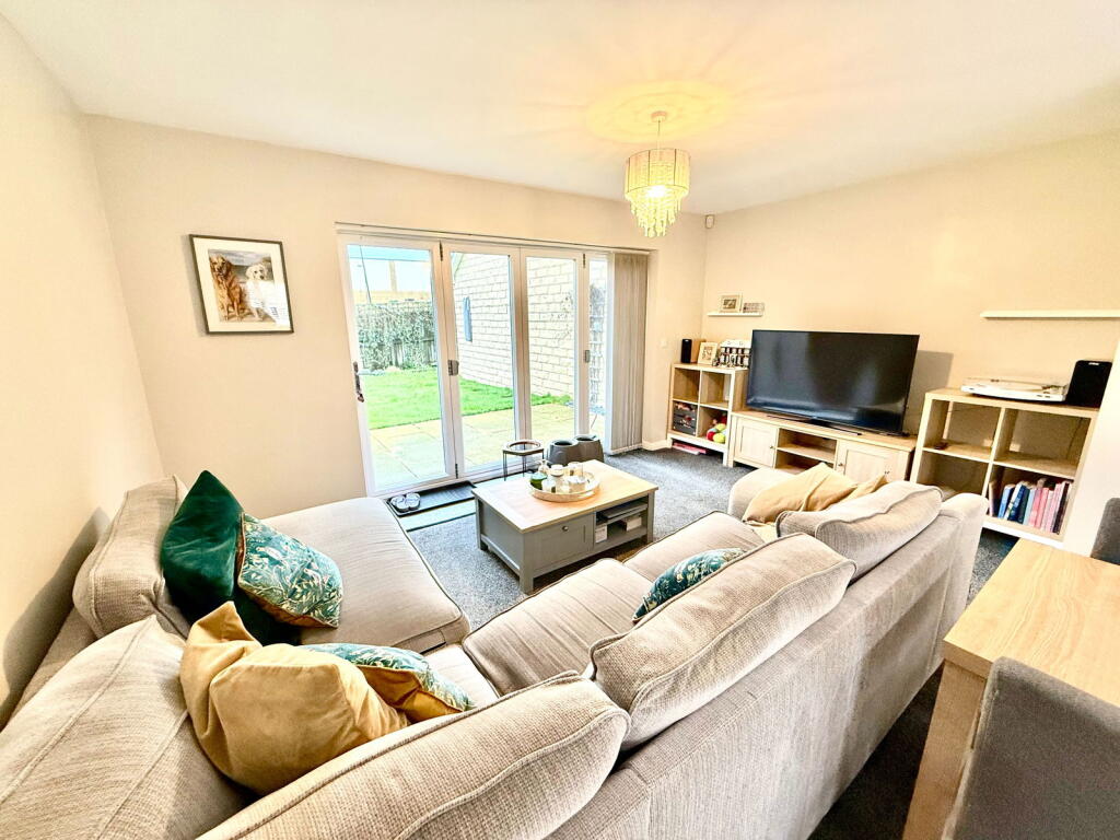 House in Sheffield, Stocksbridge - View 2