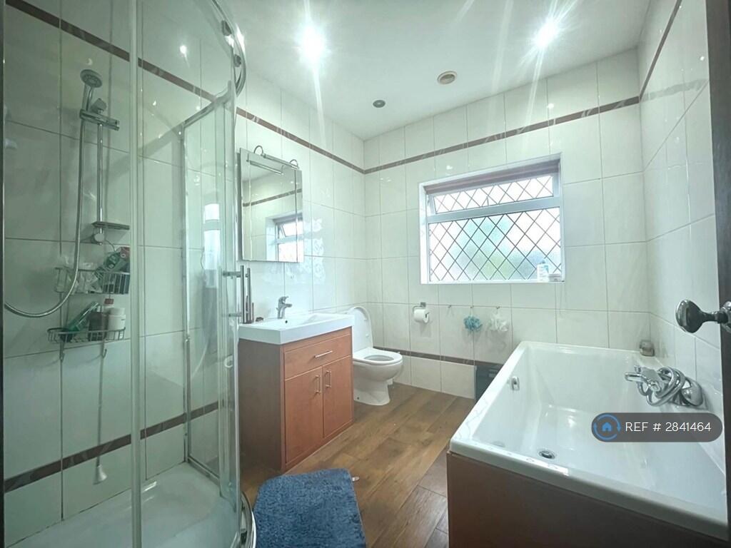 1 bedroom house share for rent