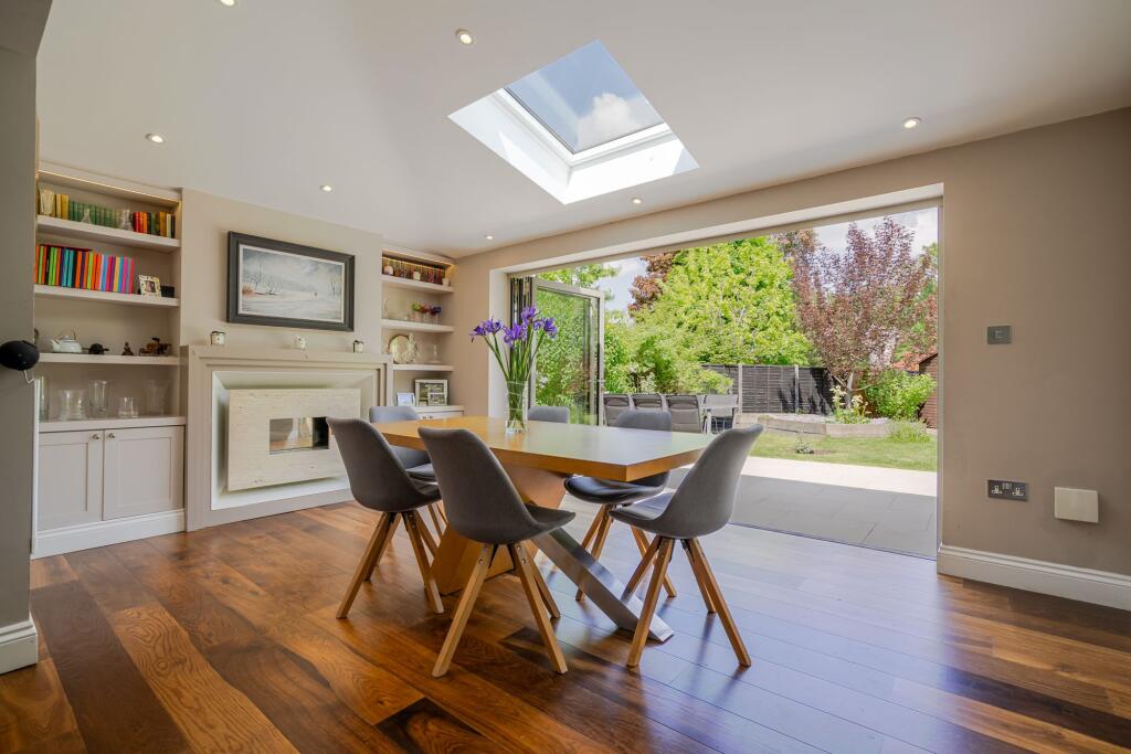 House in Winkfield, Cranbourne - View 4