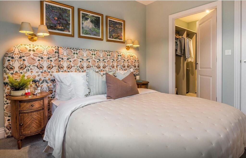 Main image of property: Spring Hill, Maidenhead, SL6