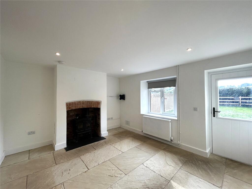 House in Taunton - View 4