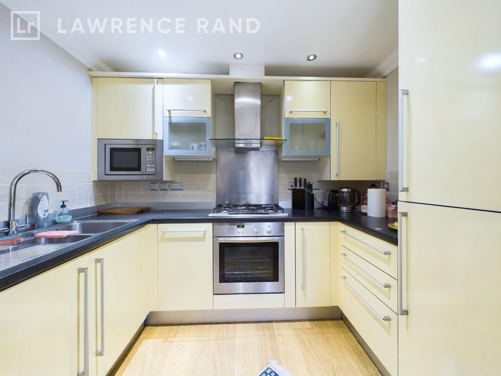 Reservoir Road, Ruislip, HA4 – pohled 2