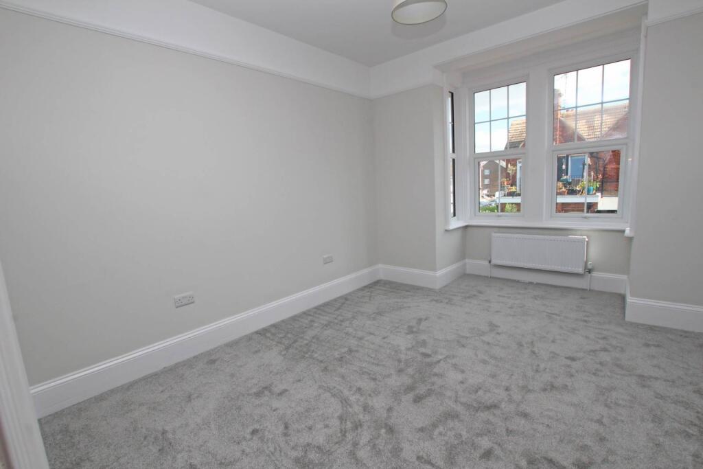 Apartment in Eastbourne, East Sussex - View 5