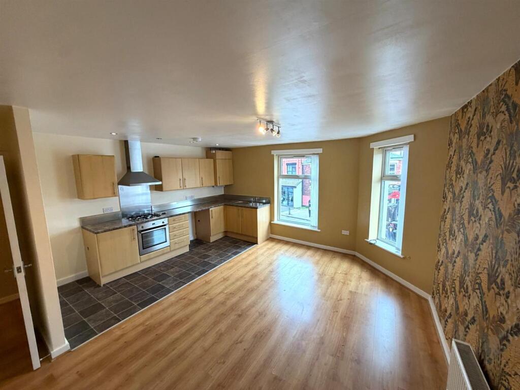 Main image of property: Mossley Road, Ashton-under-Lyne