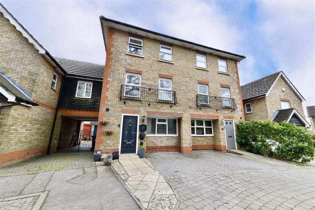 Main image of property: The Beacons, Stevenage