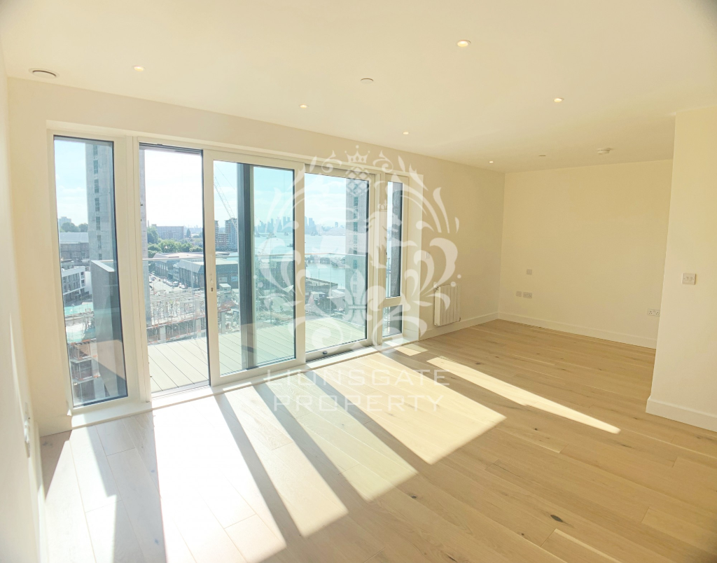 Studio studio on Duke Of Wellington Avenue, London, SE18, £510,000