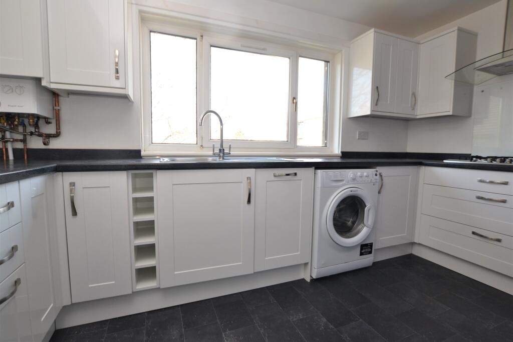 Apartment in Edinburgh - View 3