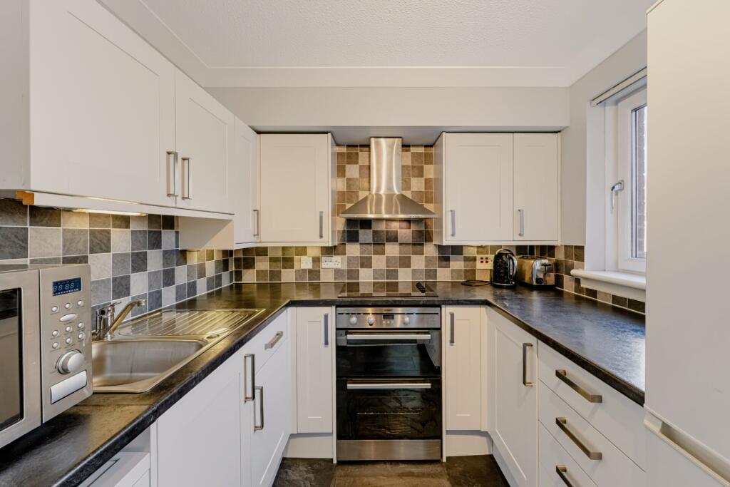 23 Homebrae House, Strathblane Road, Milngavie, G62 8DN photo 4