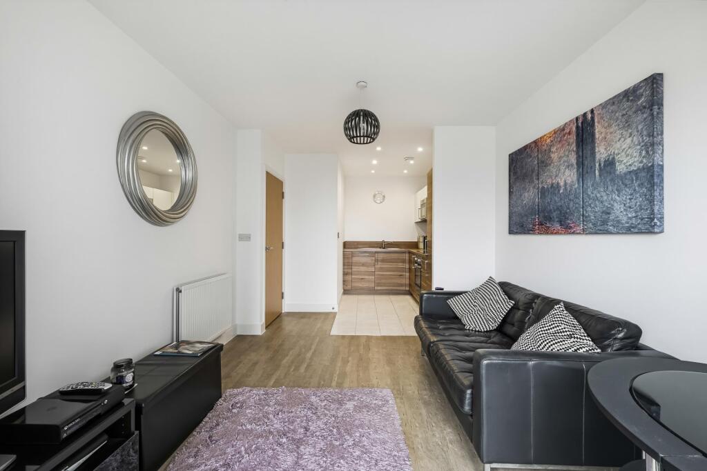 Apartment in London, Custom House, Silvertown - More