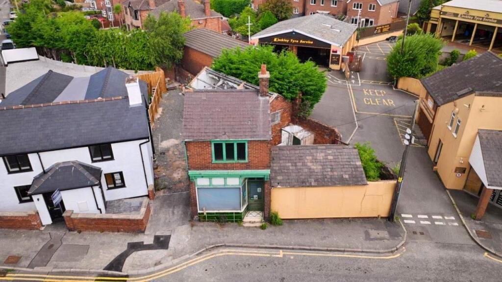 Main image of property: 1 Chester road, Buckley, Flintshire, CH7 3AE