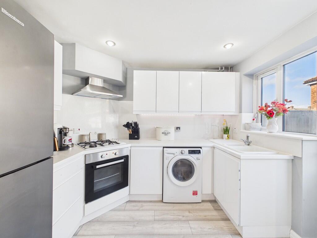 Main image of property: Three Bridges, Crawley