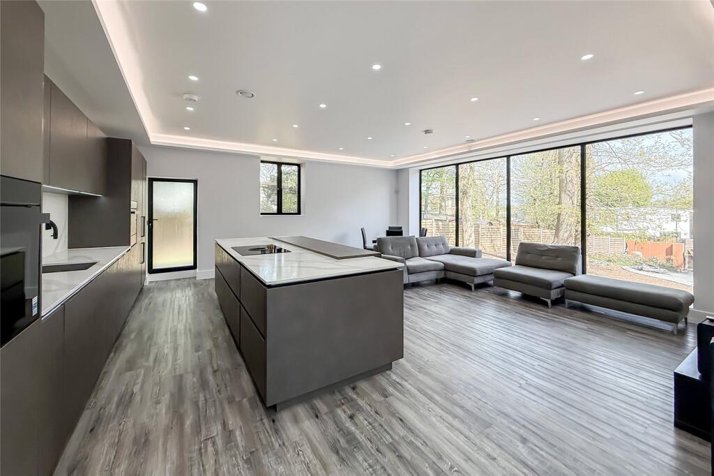 Additional image 3 of Wells Close, Harpenden, Hertfordshire, AL5