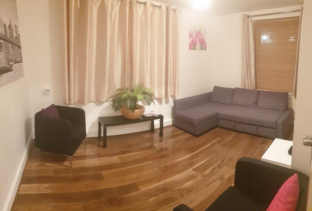 Main image of property: Studley Road