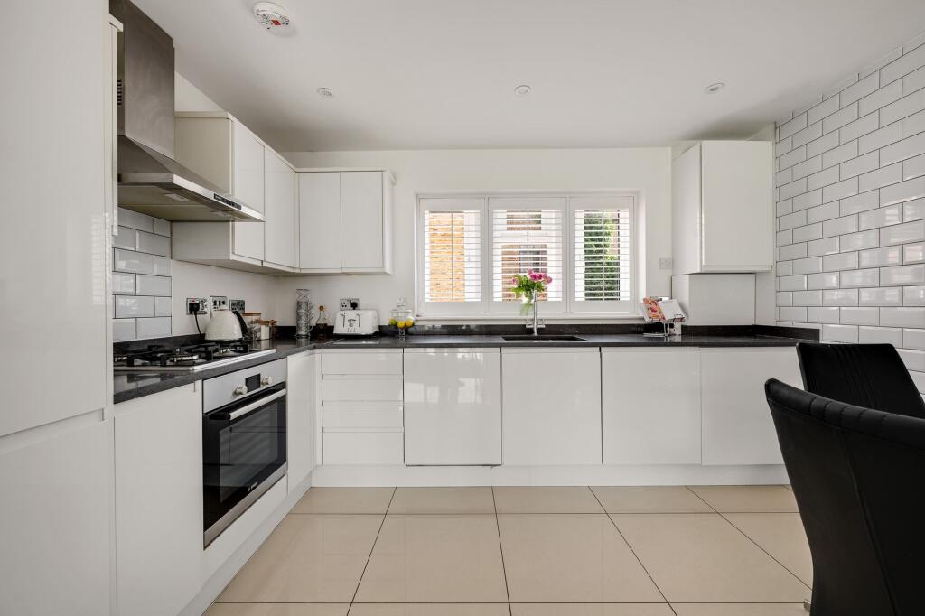 Benson Mews, Chislehurst, BR7
