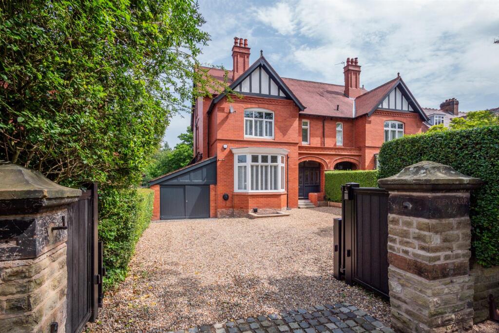 Main image of property: Hawthorn Lane, Wilmslow