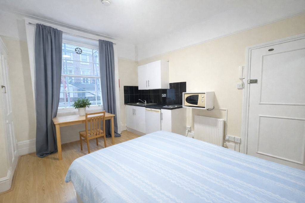 Studio flat for rent