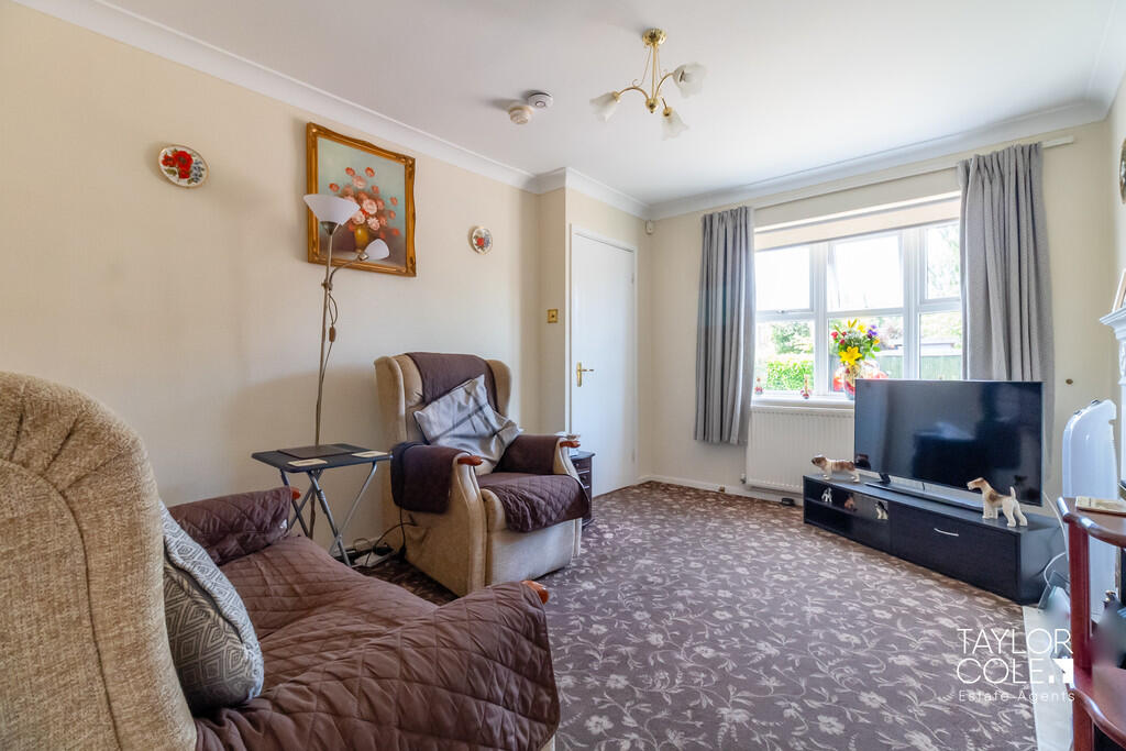 Exeter Drive, Tamworth - View 3