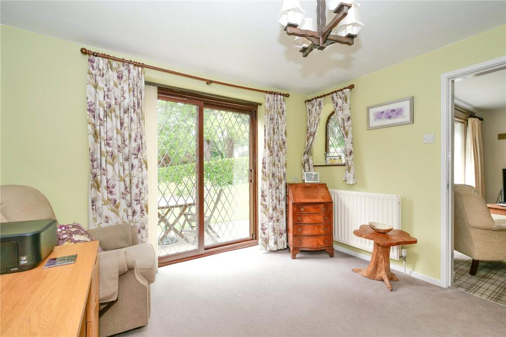 Beechmount Close, Baildon, Shipley, West Yorkshire, BD17 photo 4