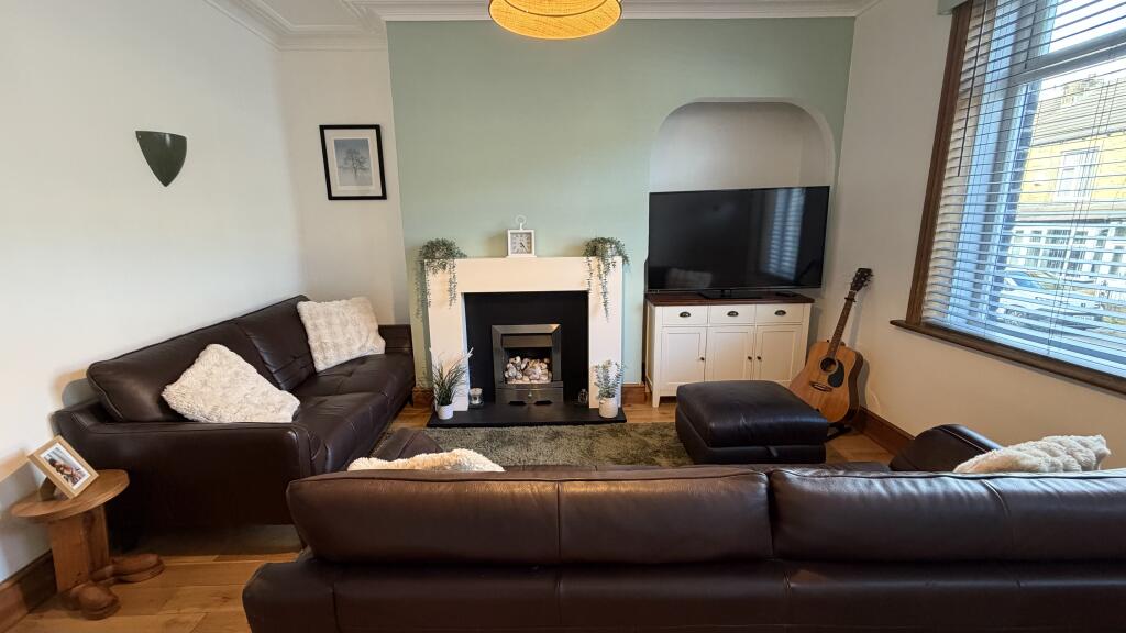 House in Bradford, West Yorkshire - More