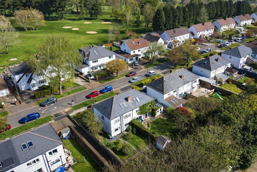Main image of property: Pen-y-dre, Rhiwbina, Cardiff, CF14