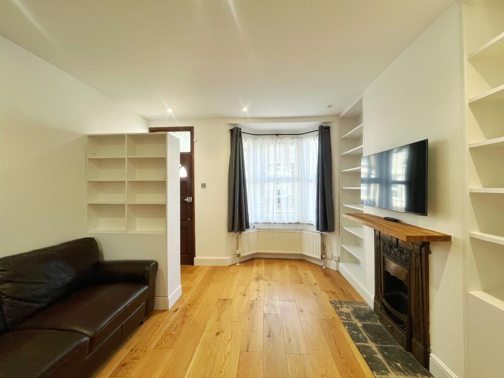 2 bedroom house for rent