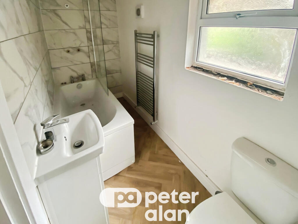 House in Aberdare, Aberaman North - View 4