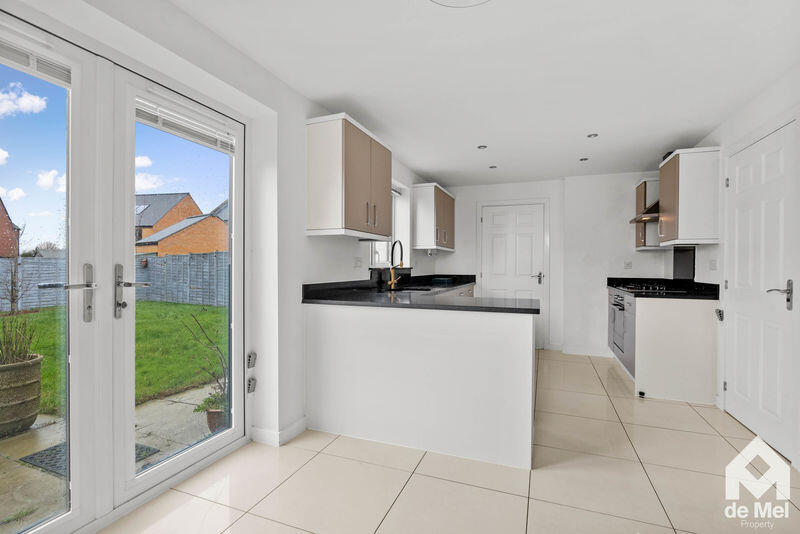 Sapphire Road, Bishops Cleeve, Cheltenham, GL52 photo 3