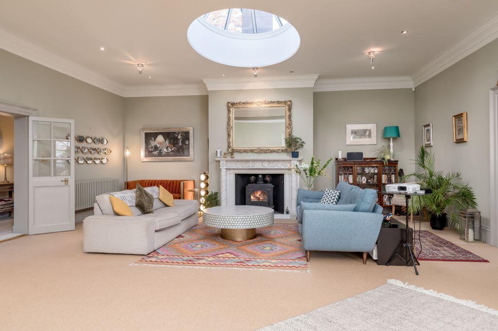 Apartment in East Lothian - View 3