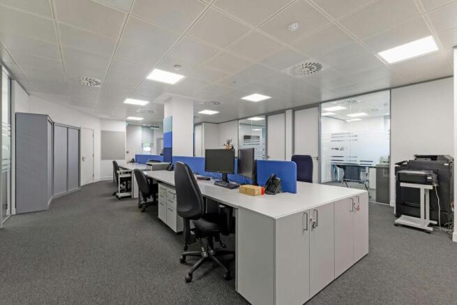 114322_F-H-Bertling-Logistics-Aberdeen-Ltd-Aspect-Gate-7_low.jpg