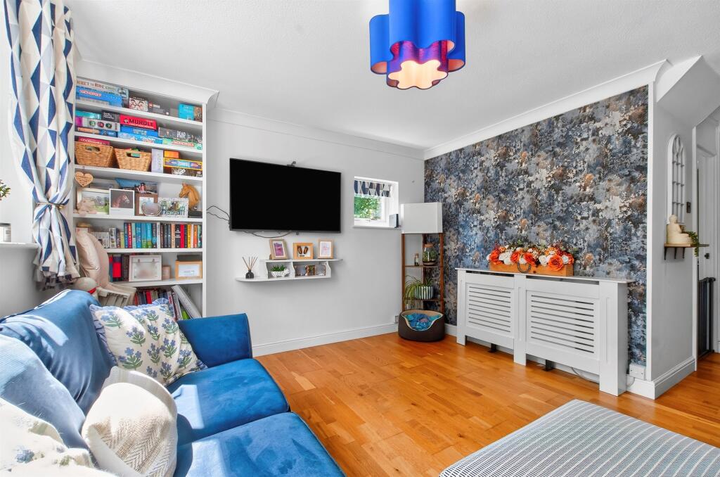 Apartment in Stevenage - View 5