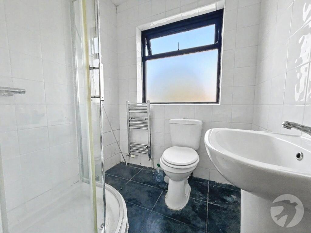House in London, Blackfen - More