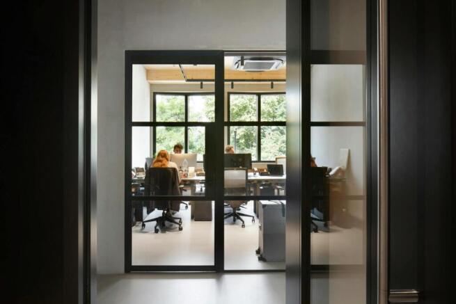 Studios office 18.jpg