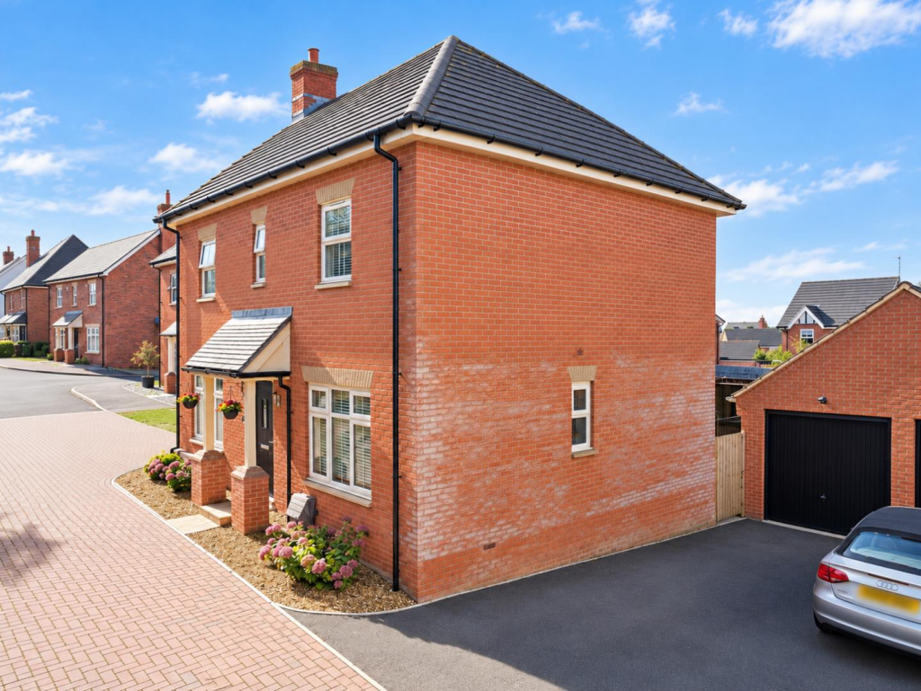 4-bed detached on Folly Way, Boughton, Northampton NN2, £440,000