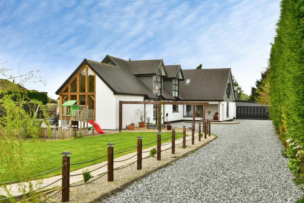 Main image of property: Bemersley Road, Stoke-on-Trent, Staffordshire, ST6