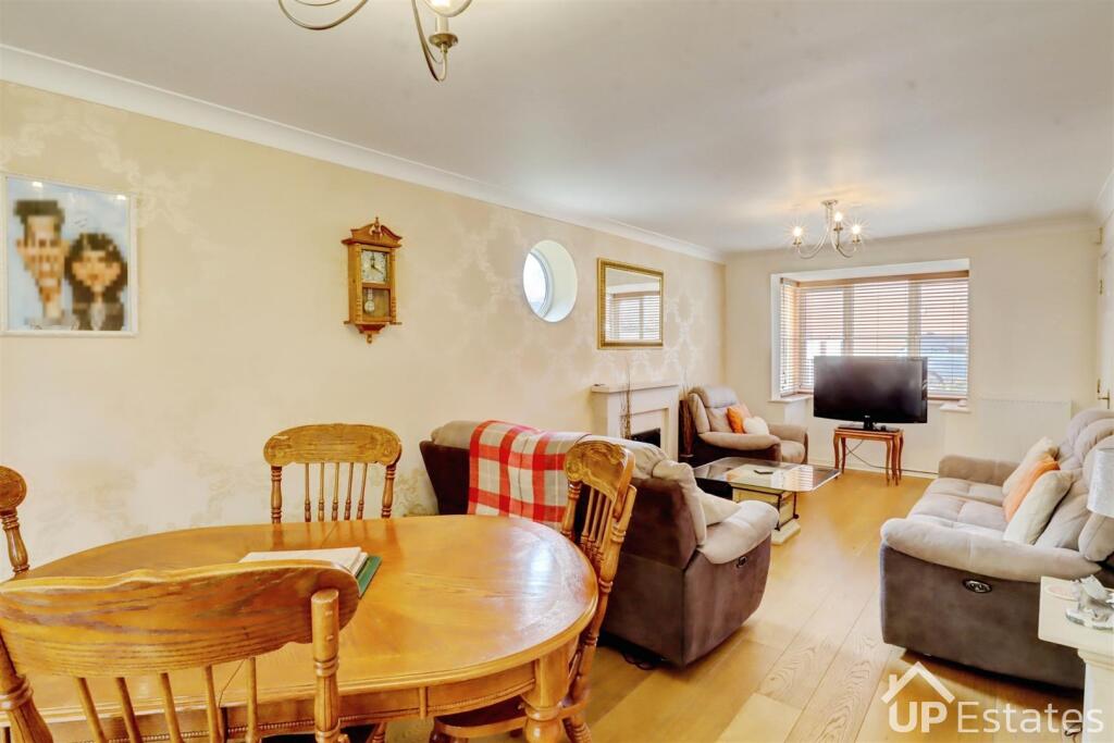 House in Bedworth - View 5