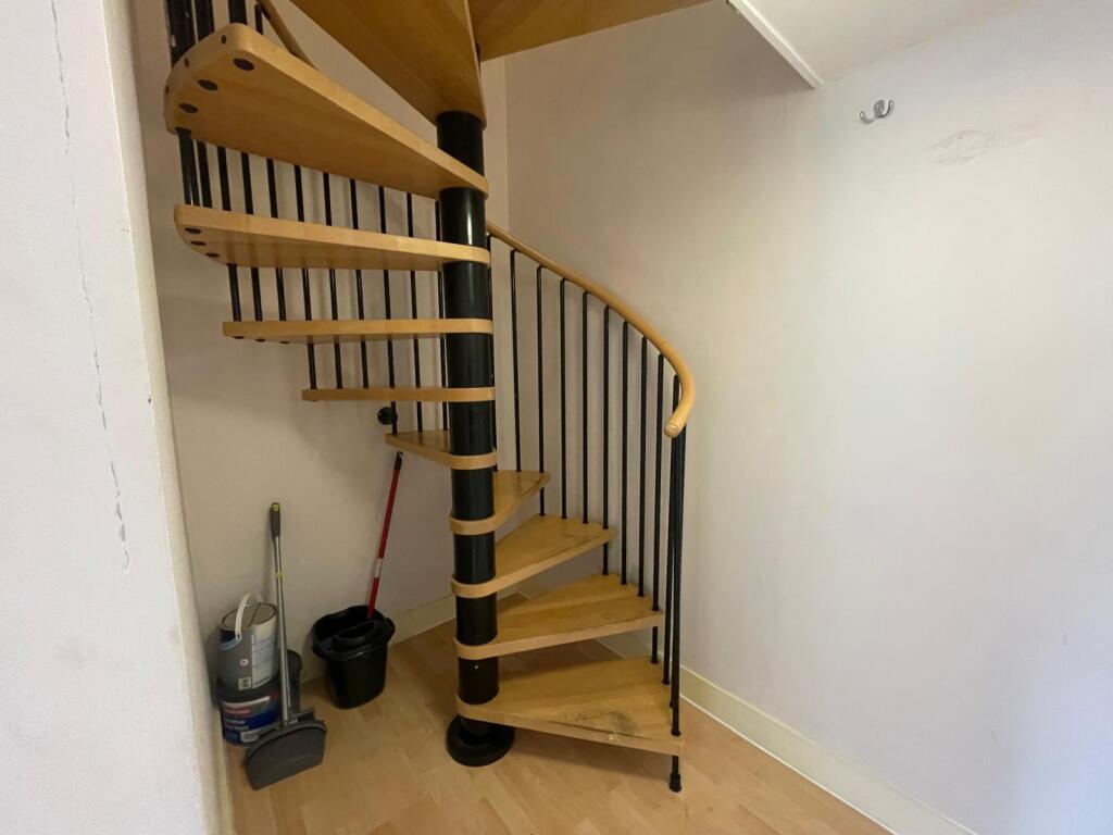 1 bedroom duplex for rent