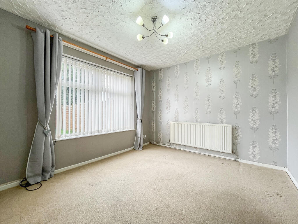 Willow Drive, Wolverhampton photo 4