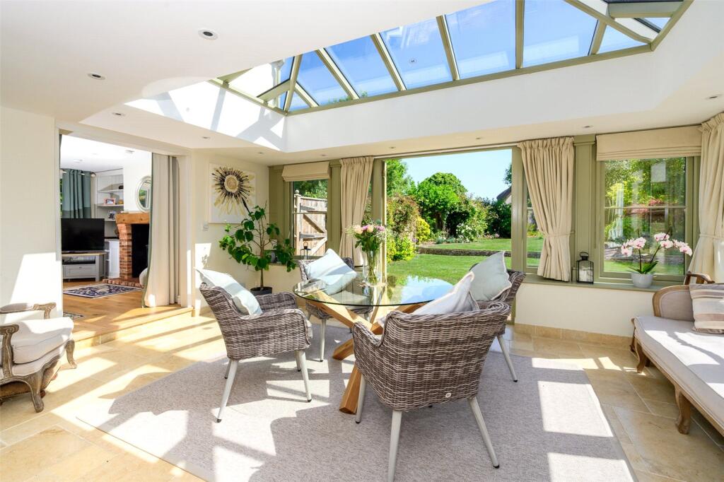 House in Dorchester - View 5
