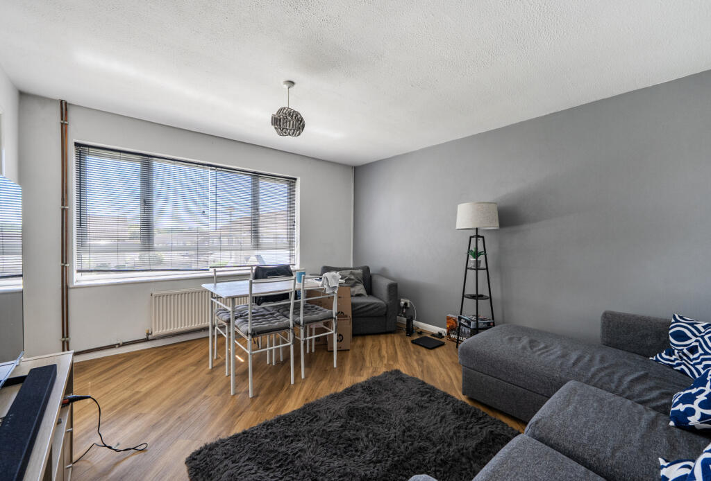 Apartment in Bath, West Hill Gardens, Westfield - View 2