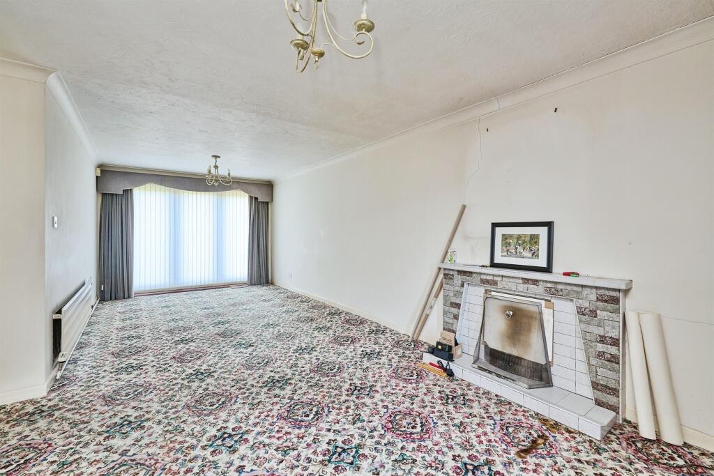 House in South Kesteven, Deeping St. James - View 3