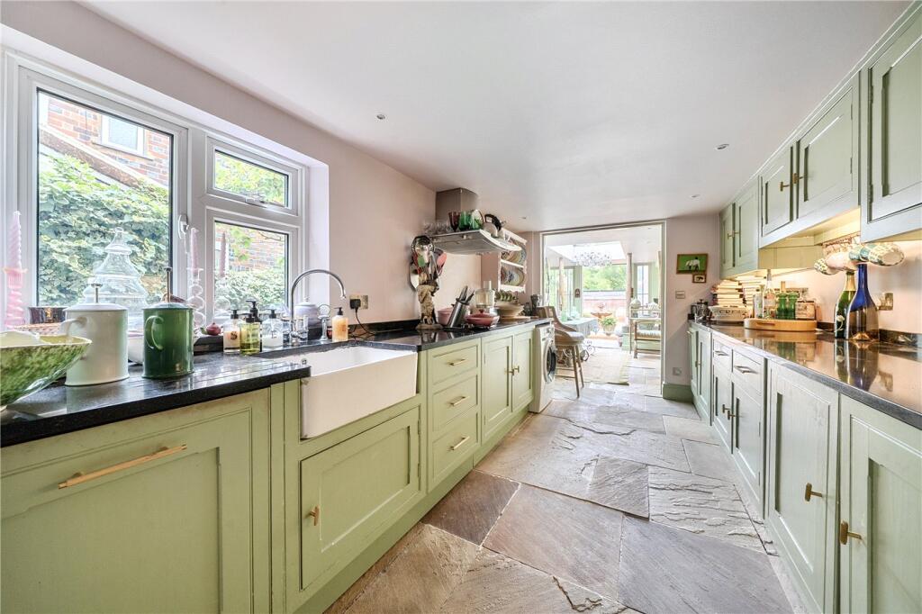 House in Swindon - View 5