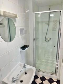 Apartment in Harrogate - View 5