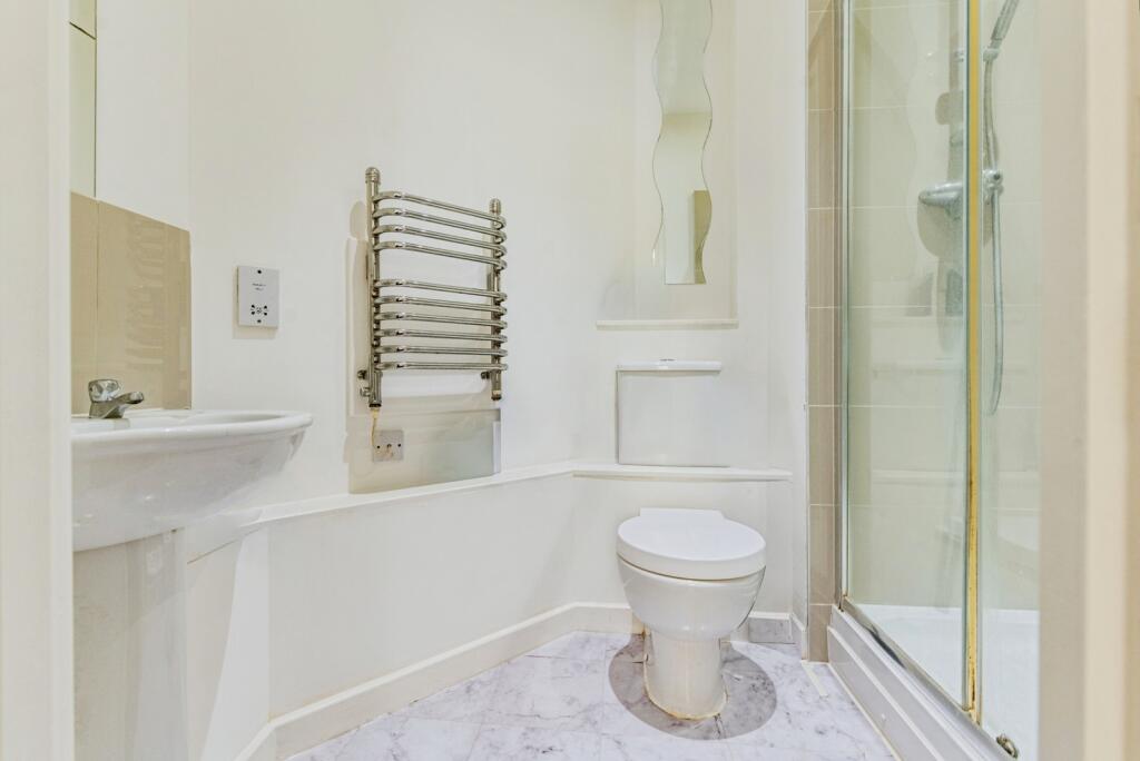 Apartment in London, Broad Green - View 4