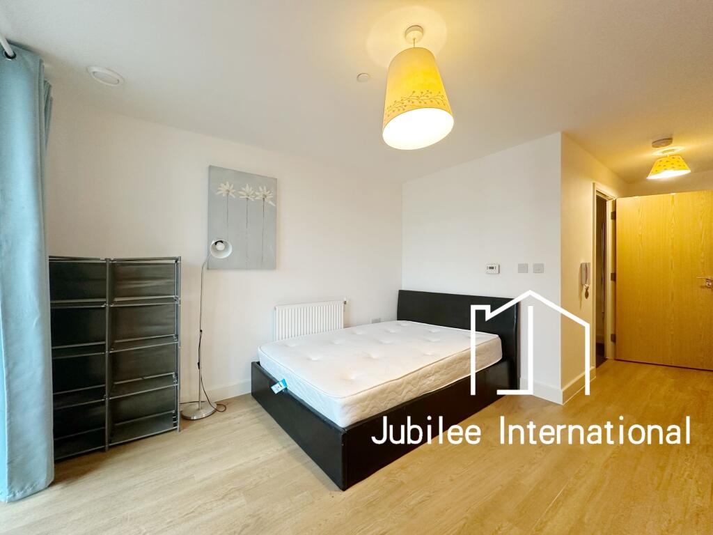 Apartment in London - View 3