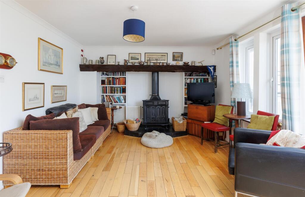 House in Cowes, Isle of Wight - View 5