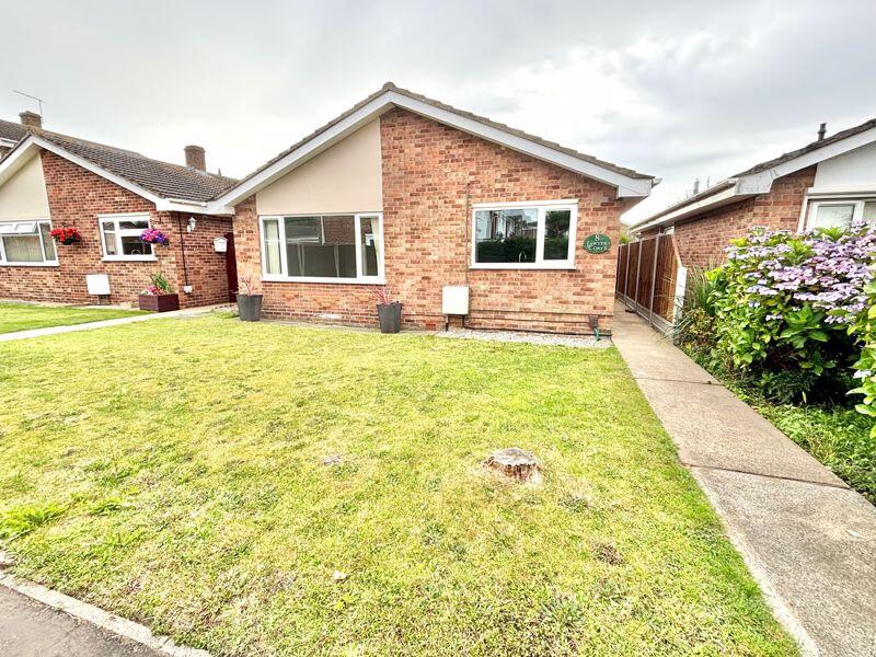 3-bed bungalow on Lawyer Corys, Gorleston, Great Yarmouth, £280,000