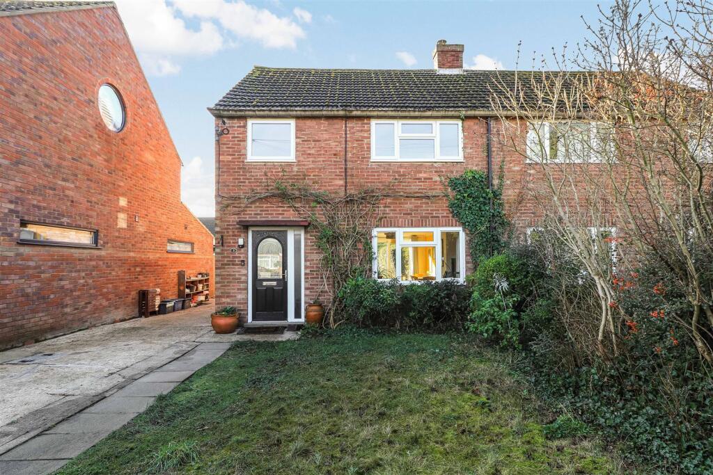 Main image of property: Lents Way, Cambridge