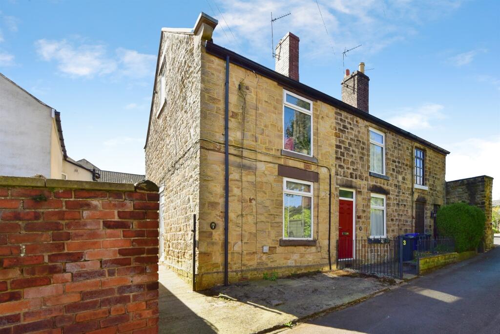 Main image of property: Mauncer Lane, Sheffield
